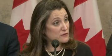 معاون نخست‌وزیر کانادا: مسدود‌سازی حساب‌ بانکی معترضان آغاز شده است