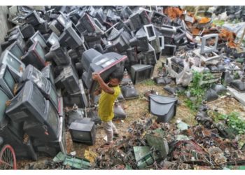 هشدار سازمان‌های جهانی در مورد یک خطر مدرن؛ زباله‌های الکترونیکی زندگی بشر را تهدید می‌کند!