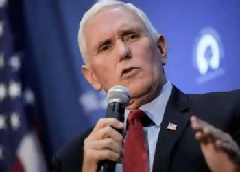 مایک پنس خود را برای رقابت با ترامپ آماده می‌کند