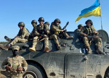 <strong>نظامیان اوکراین شاید مجبور به عقبنشینی از لوهانسک شوند</strong> 10 نظامیان اوکراین شاید مجبور به عقبنشینی از لوهانسک شوند