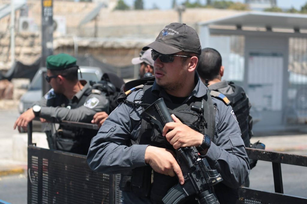 Israeli police officers in Jerusalem on 28 July 2017 pic 1