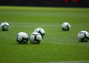 نخست‌وزیر بریتیش کلمبیا: بحث درباره مسابقه فوتبال دوستانه کانادا و ایران را به سازمان فوتبال وامی‌گذارم