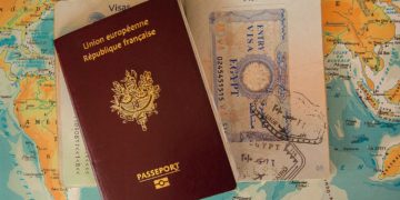 مراکز خصوصی صدور ویزا در محک بحران‌های جهانی اخیر؛ کارآمد یا ناکارآمد؟