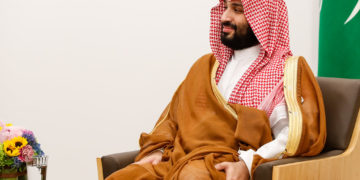 کاخ سفید برای اعطای مصونیت حقوقی به ولیعهد عربستان «اما و اگر» آورد