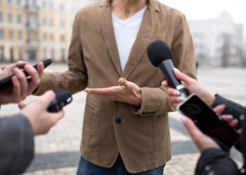 اعتماد کانادایی‌ها به رسانه‌های خبری کم شده است؛ نیمی از مردم جهان «گاهی» خبرها را پیگیری می‌کنند!