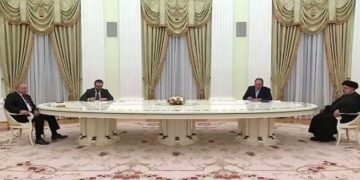 کرملین اعلام کرد: سه‌شنبه آینده پوتین با اردوغان و رئیسی در مورد سوریه گفت‌وگو می‌کند