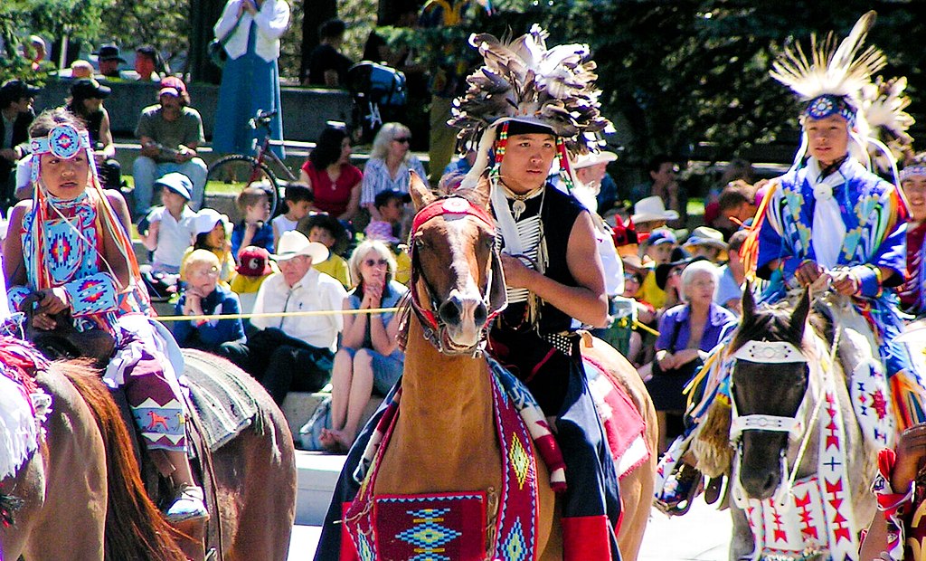 1024px Tsuu Tsina parade 1