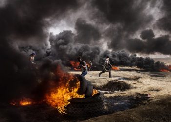 تبادل آتش میان اسراییل و شبه نظامیان غزه ادامه دارد؛ فلسطینیها ۱۵ کشته و ۸۰ زخمی دادند 8 تبادل آتش میان اسراییل و شبه نظامیان غزه ادامه دارد؛ فلسطینیها ۱۵ کشته و ۸۰ زخمی دادند