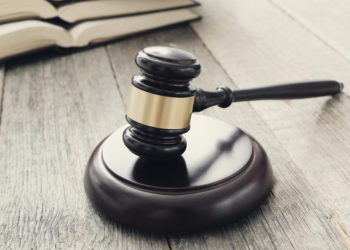 دو بخش از قانون زبان جدید کبک با دستور قاضی به‌‌حالت تعلیق درآمد