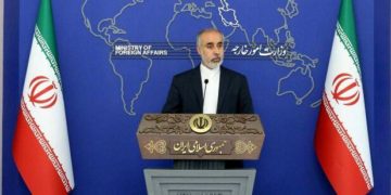 ایران نقش داشتن در حمله به سلمان رشدی را رد کرد