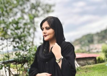 «مهسا امینی» پر کشید؛ روش‌های «امنیت‌زدا»ی گشت ارشاد یک قربانی دیگر گرفت!