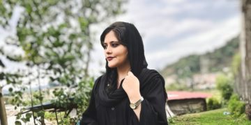 «مهسا امینی» پر کشید؛ روش‌های «امنیت‌زدا»ی گشت ارشاد یک قربانی دیگر گرفت!