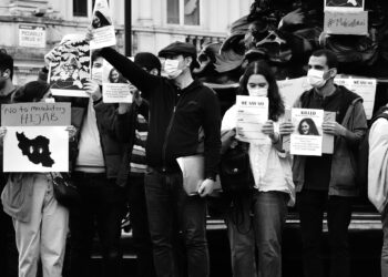 اعتراض‌ها به برچیده‌شدن «حجاب اجباری» یا «گشت ارشاد» می‌انجامد؟