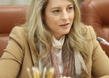 وزیر امور خارجه کانادا: خواهان تحقیقات کامل و شفاف درباره مرگ مهسا امینی هستیم