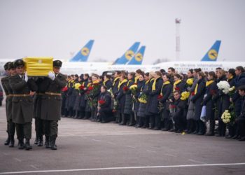 دادخواست انجمن خانواده‌های جانباختگان پی‌اس۷۵۲ از دادگاه کیفری بین‌المللی: ادعای وقوع «جنایت جنگی» و «جنایت علیه بشریت»
