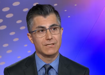 فرزین ندیمی در تلویزیون ایران اینترنشنال: شاید اسراییل نیاز به تهدید هسته‌ای ایران داشته باشد