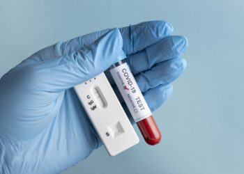 آنتاریو قرنطینه اجباری پنج روزه برای مبتلایان به کرونا را برمی‌دارد