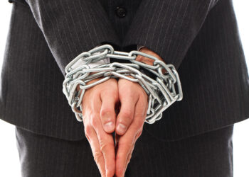 <strong>حدود ۵۰ میلیون نفر در جهان زیر یوغ «بردهداری مدرن» زندگی میکنند: کار یا ازدواج اجباری</strong> 3 حدود ۵۰ میلیون نفر در جهان زیر یوغ «بردهداری مدرن» زندگی میکنند: کار یا ازدواج اجباری