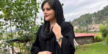 پدر مهسا امینی: نمی‌خواهند به این پرونده رسیدگی کنند؛ درباره علت مرگ مهسا دروغ می‌گویند