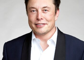 سرانجام ایلان ماسک پیام‌رسان توییتر را خرید؛ مدیران ارشد توییتر اخراج شدند!