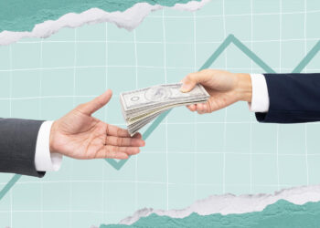 دستمزد پایه در آنتاریو ۱۵ دلار و ۵۰ سنت شد