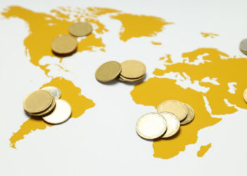 کانادایی‌ها برای دریافت برخی کالاها و خدمات باید پول بیش‌تری نسبت به دیگر کشورها بپردازند