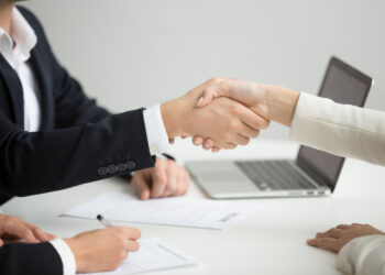 افزایش استخدام‌ کارمند در دوران همه‌گیری میلیاردها دلار هزینه روی دست دولت فدرال گذاشت