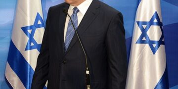 انتخابات اسراییل: نخست‌وزیر یاییر لاپید شکست در برابر نتانیاهو را پذیرفت