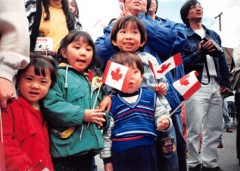 حدود ۲۵ درصد از جمعیت کانادا را مهاجران تشکیل می‌دهد؛ پذیرش مهاجران ایرانی‌ به‌شدت کاهش یافته است