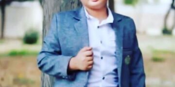 در جریان اعتراض‌ها و اعتصاب‌های اخیر فاجعه کشته‌شدن کودک ۹ ساله ایذه‌ای ایران را تکان داد!