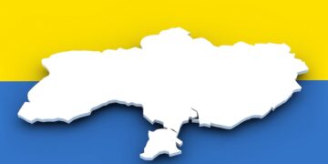 اوکراین پس از حمله‌های کوبنده روسیه برای بازسازی زیر‌ساخت‌های انرژی‌اش تلاش می کند