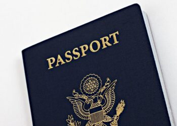 شاخص قدرتمندترین گذرنامه‌های جهان: کانادا در رده چهارم و ایران در رده هشتاد و هفتم!مازیار شیبانی‌ُفر