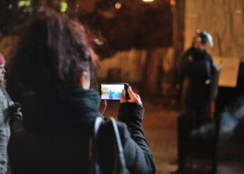 حاکمان تهران کمر به قتل «اطلاع‌رسانی» بسته‌اند؛ تلاش مجلس برای جرم‌انگاری «شهروند خبرنگاری»!مازیار شیبانی‌فر