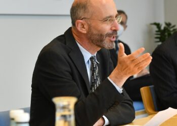 رابرت مَلی: ایالات‌متحده در مقابله با ایران همچنان مسیر دیپلماتیک را دنبال می‌کند