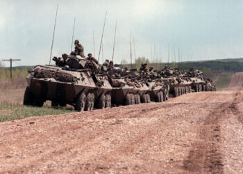 کانادا ۲۰۰ نفربر زرهی به ارتش اوکراین اهدا کرد