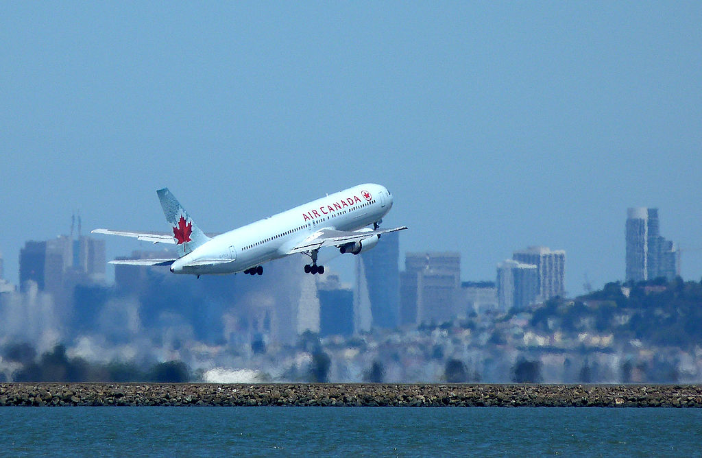 Boeing 767 Air Canada at San Francisco International Airport