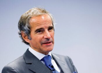 رافائل گروسی: من و مقام‌های ایرانی درک درستی از ضرورت آغاز برخی اقدام‌های قطعی و فوری داشتیم