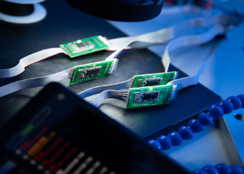 وال استریت ژورنال: روسیه به جمهوری اسلامی تسلیحات سایبری صادر می‌کند