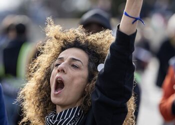 مسیح علینژاد در میان زنان برگزیده سال ۲۰۲۳ مجله «تایم» قرار گرفت