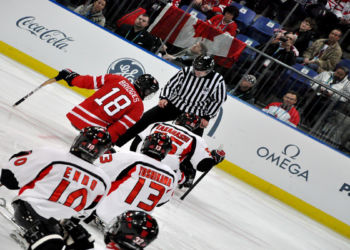 دست سازمان هاکی کانادا از کمک مالی دولت فدرال کوتاه ماند