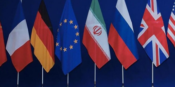 آکسیوس: ایالات‌متحده در مورد برنامه هسته‌ای جمهوری اسلامی «توقف در برابر توقف» را بررسی می‌کند