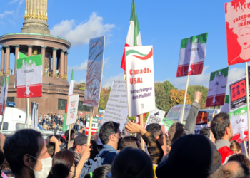 گزارش نشریه پولیتیکو درباره کمپین فشار و تهدید در رسانه‌های اجتماعی علیه کارشناسان مسایل ایران