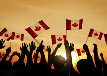 شیوه عملکرد دولت کانادا در نجات شهروندانش از سودان “پرسش‌برانگیز” است