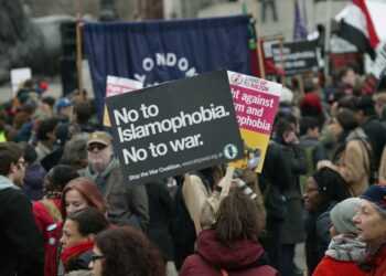 زنان در تیررس «اسلام‌هراسی»؛ 80 درصد از حمله‌های اسلام‌هراسانه در کانادا گزارش نمی‌شود