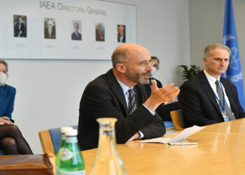 سی‌ان‌ان: نماینده ویژه دولت ایالات‌متحده در امور ایران با تعلیق مجوز امنیتی مواجه شده است