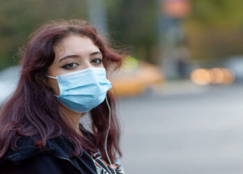 آیا ماسک می‌تواند از شما در برابر دود آتش‌سوزی محافظت کند؟