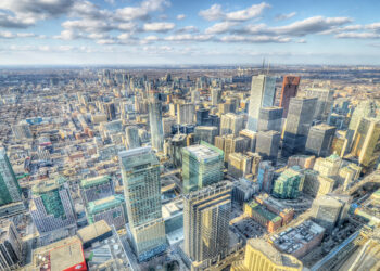 تعیین زمین‌های حفاظت‌شده در آنتاریو برای مسکن‌سازی در انحصار یک گروه کوچک است