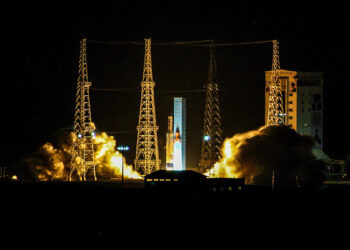 گمانی‌زنی‌ها از احتمال ارتباط ناتوانی دولت ایران در تامین برق و تعطیلی سراسری خبر می‌دهد