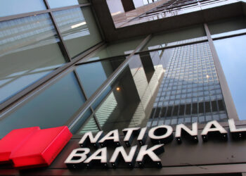 بانک مرکزی کانادا سود بانکی پایه را روی ۵ درصد نگه‌داشت