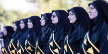 لایحه حجاب به تصویب رسید: پنج تا ده سال حبس به‌خاطر پوشش نامناسب